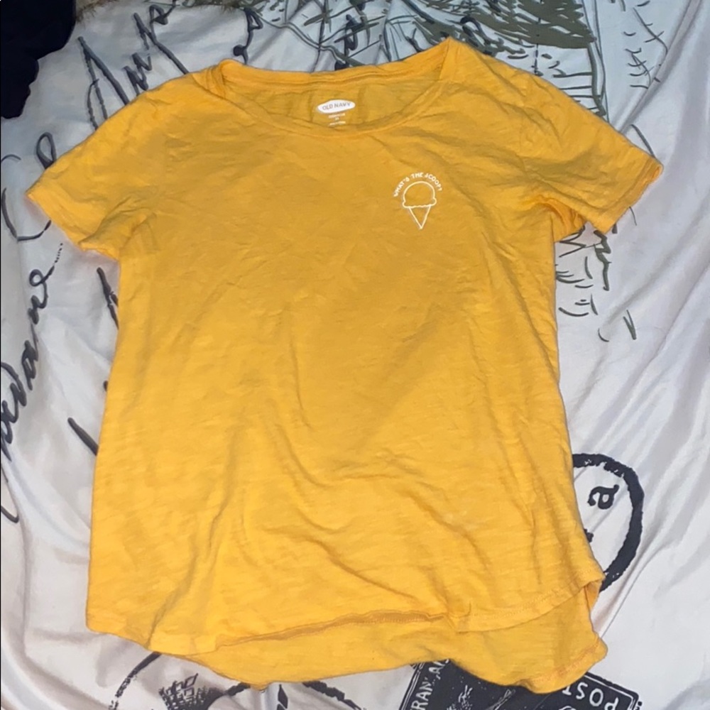 OLD NAVY T-SHIRT GOOD CONDITION